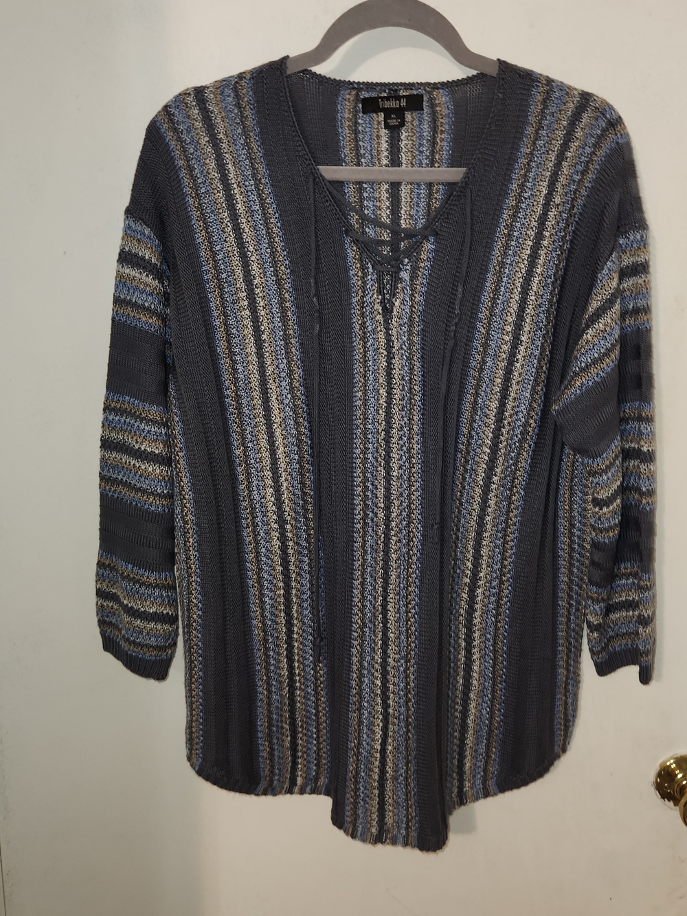 Vintage Style Tribekka 44 3D Textured Knit Lace-Up Tunic Sweater (XL)